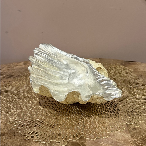 Decorative Shell Dish - Picture 3 of 12